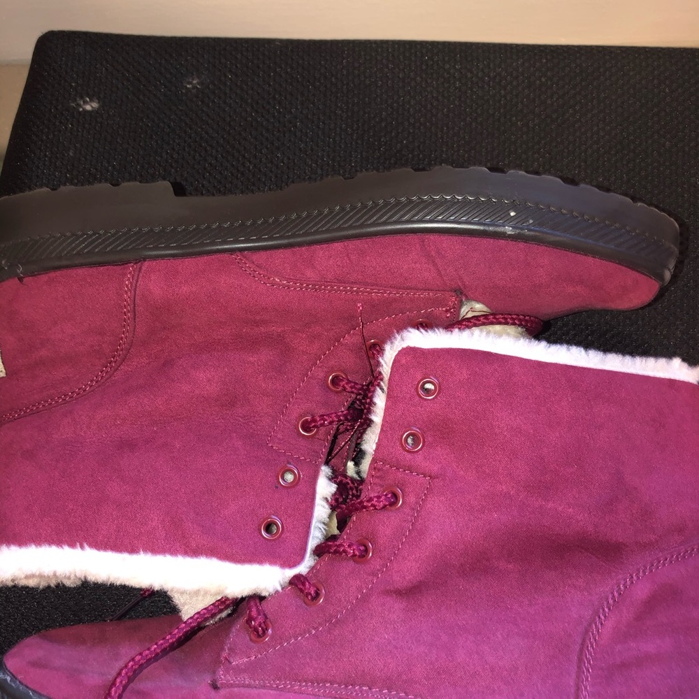 SQL Fuzzy Boots - Picture 3 of 3